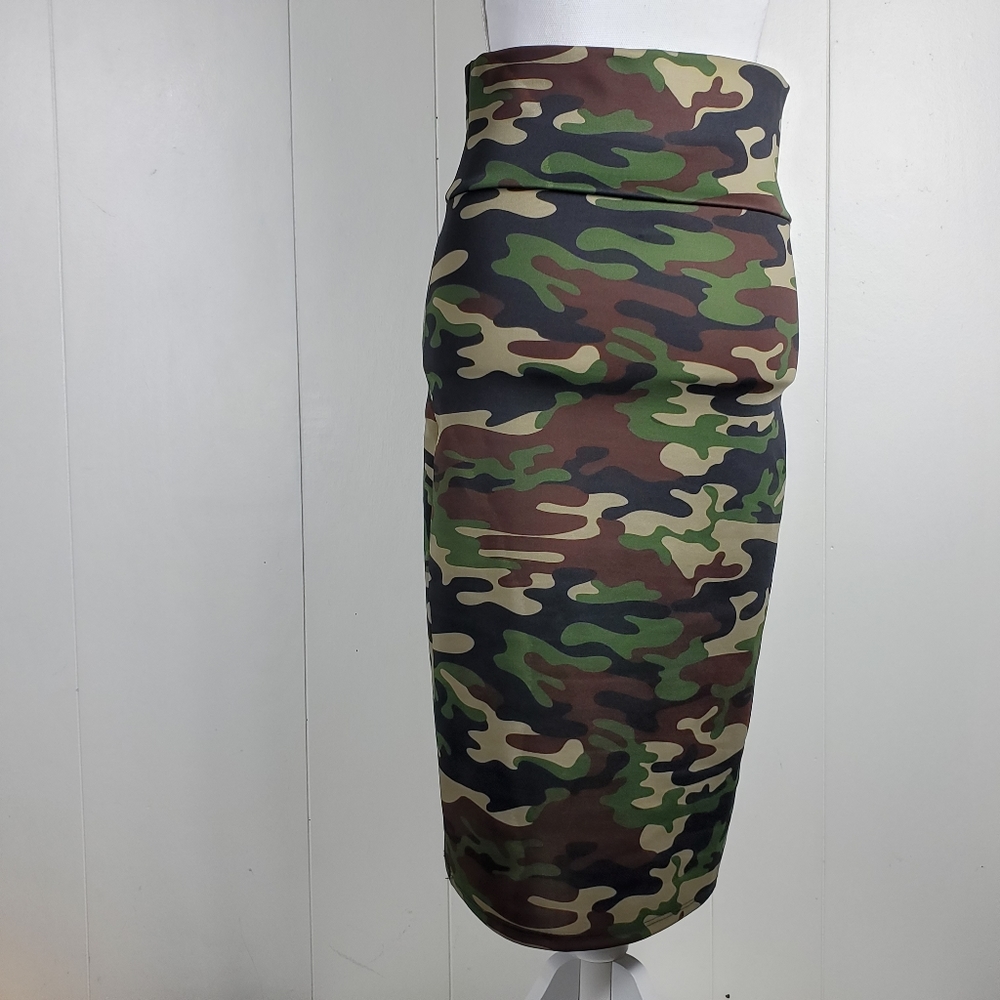 Agnes and Dora Camouflage hat size small - Picture 12 of 12